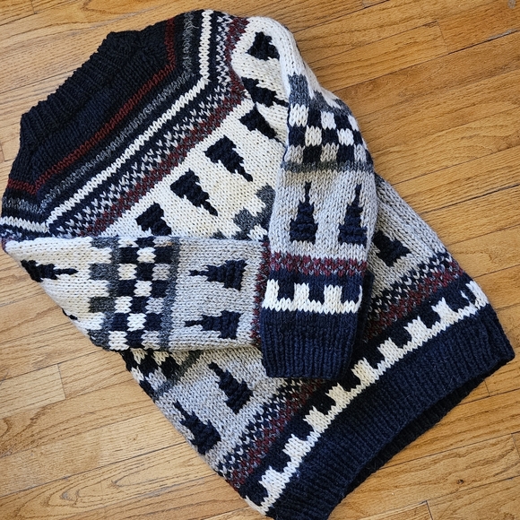 Handknit Greek Wool Sweater looks to be XL - Picture 9 of 15